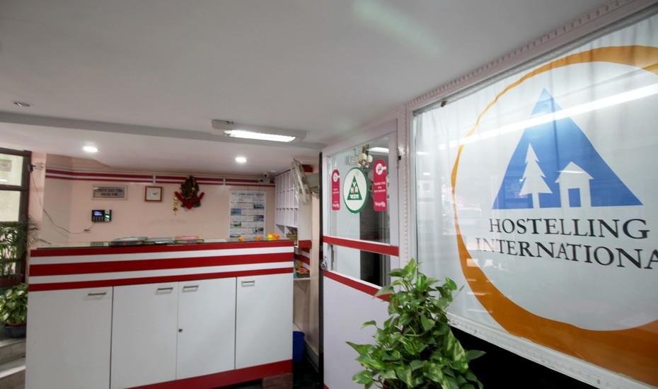 Kim Lawn Guest House Колката Екстериор снимка